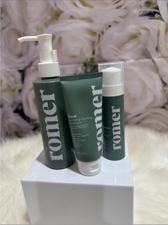Romer Other - Romner Hydrating Women’s Skincare Set in Sage Green